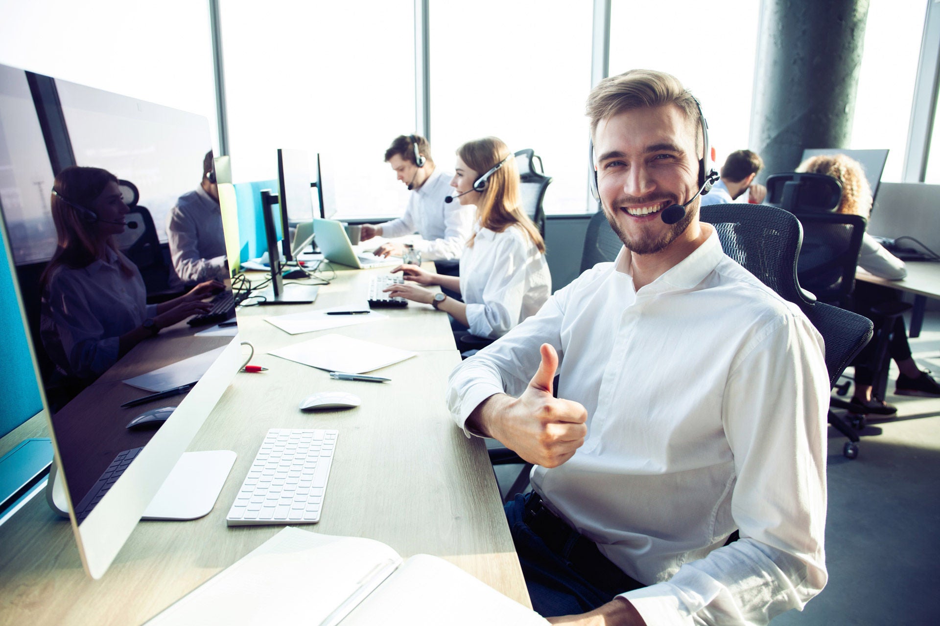 Mann arbeiten im Cideon Support
