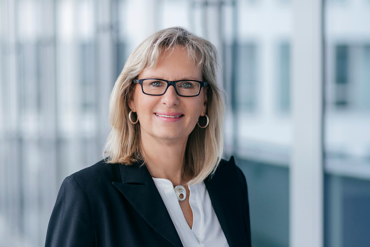 Anja Schnellbögl, Digital Business Manager