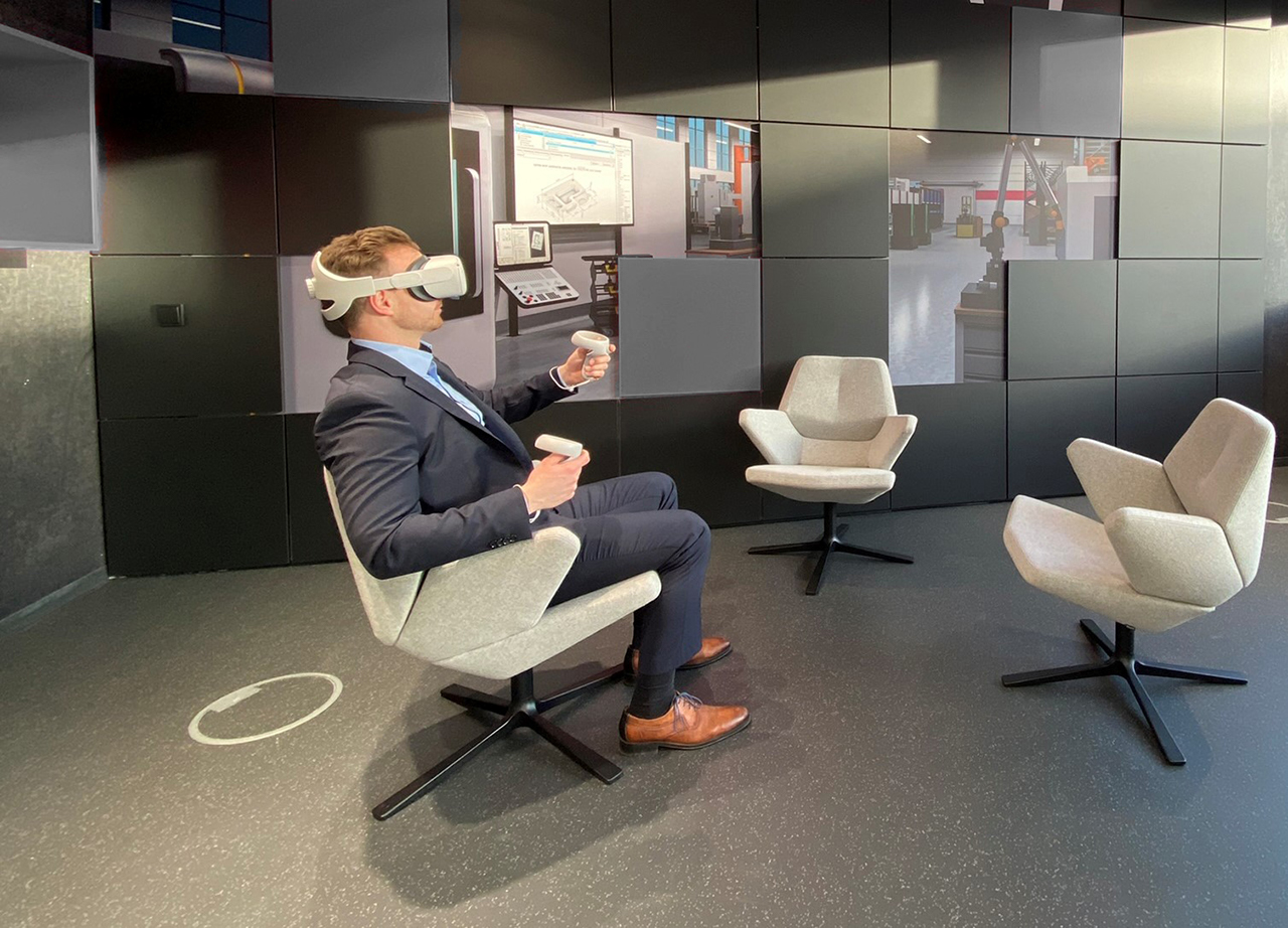 Digitalisierungstour mit VR Brille im CIDEON UpSpace